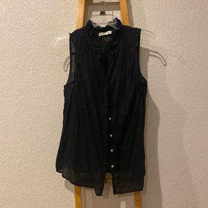 Old Navy Sleeveless shirt